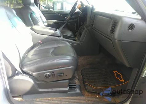 2003 Chevrolet Avalanche 1500 from USA, damaged, VIN 3GNEC13T63G200848